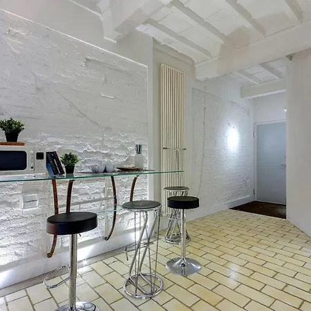 Mamo - Victor Apartament *